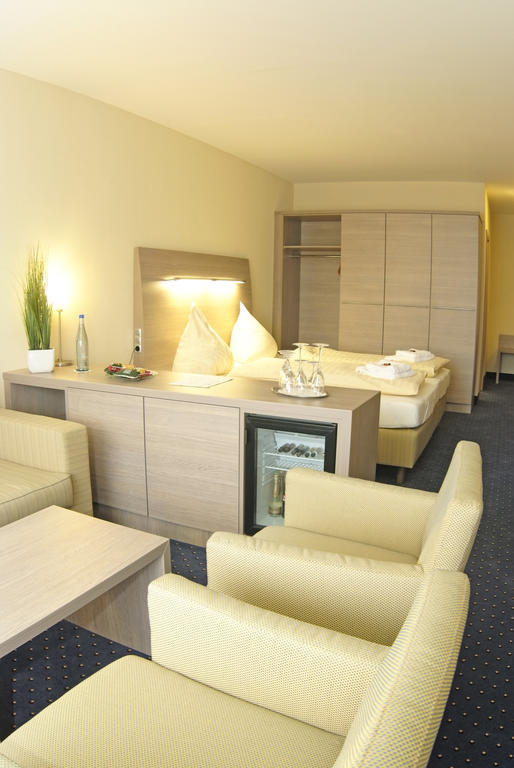Hotel Buegener Gronau  Pokoj fotografie