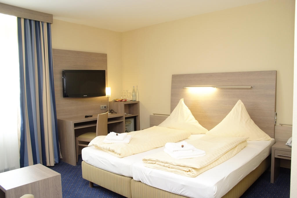 Hotel Buegener Gronau  Pokoj fotografie