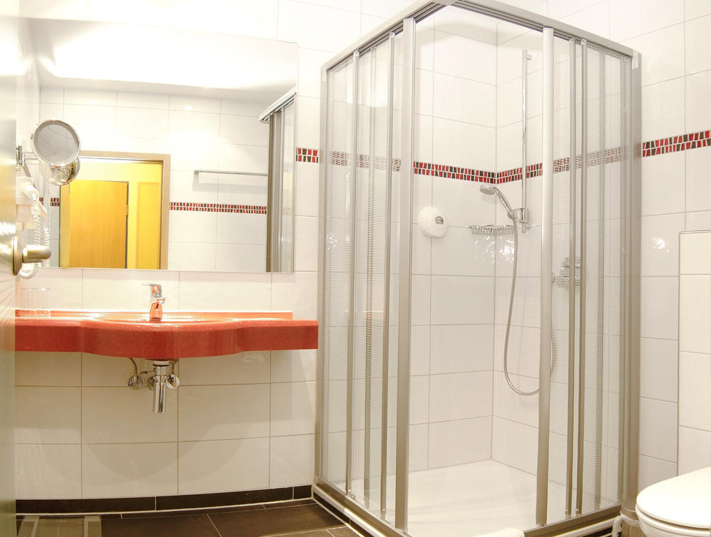 Hotel Buegener Gronau  Pokoj fotografie